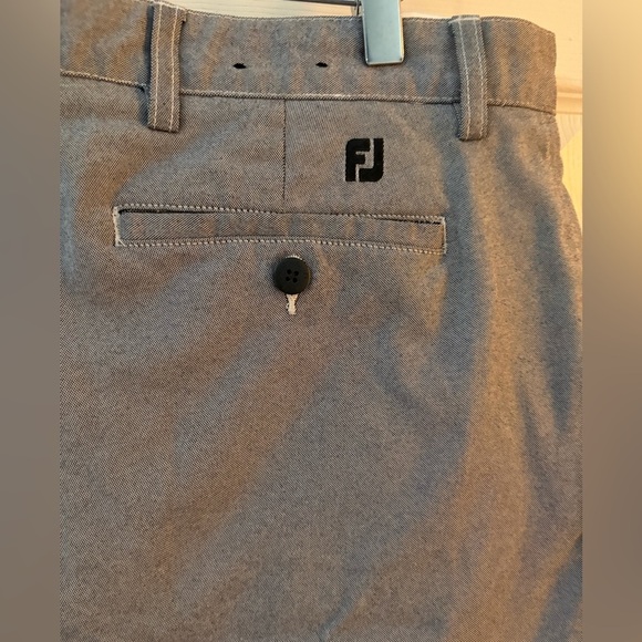 FJ Footjoy men’s grey nylon golf shorts size 36 9” inseam - Picture 4 of 13